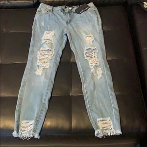 Never worn jean ( too small for me )